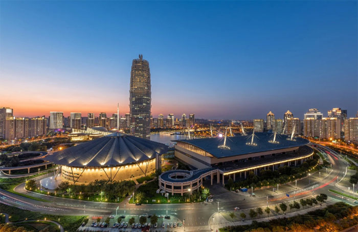 ���݇��H��չ����