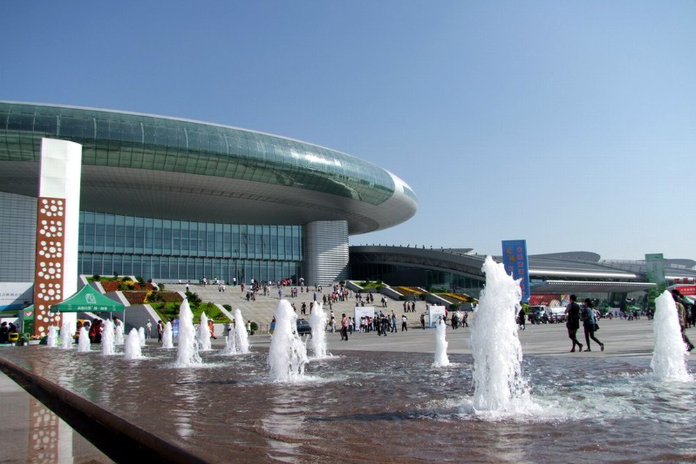 �½�����ľ�R���H��չ����