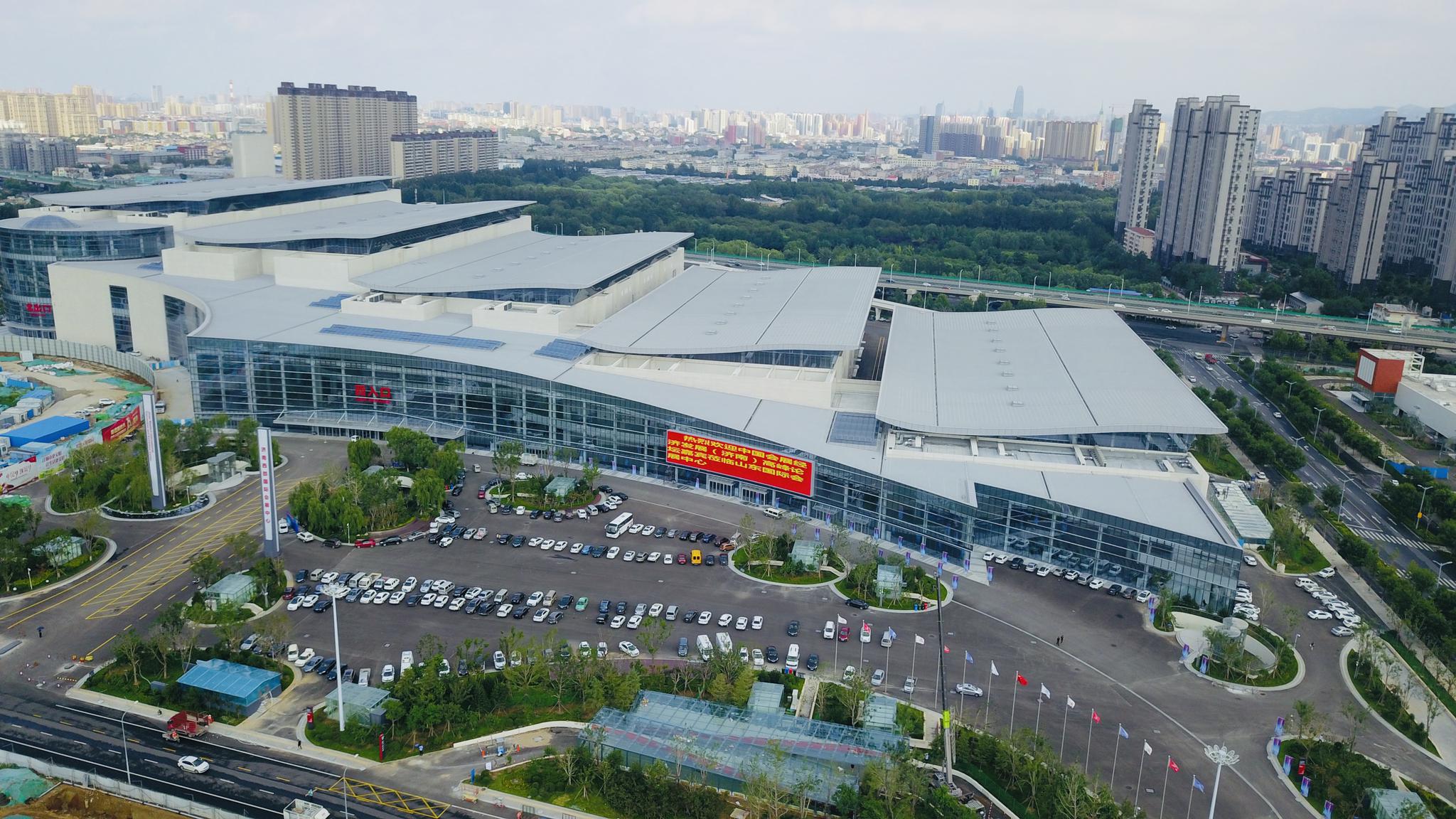 ɽ�|���H��չ����